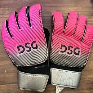 DSG Goalie Gloves